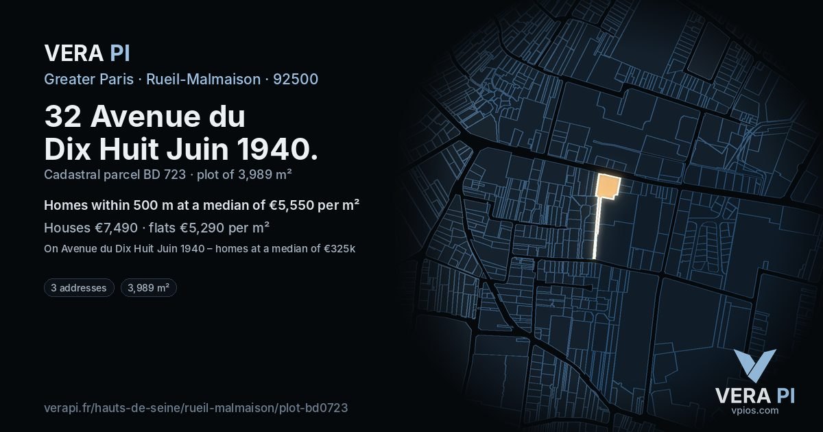 32 Avenue du Dix Huit Juin 1940, Rueil-Malmaison at night – the plot lit, the parcels around coloured by the prices near them