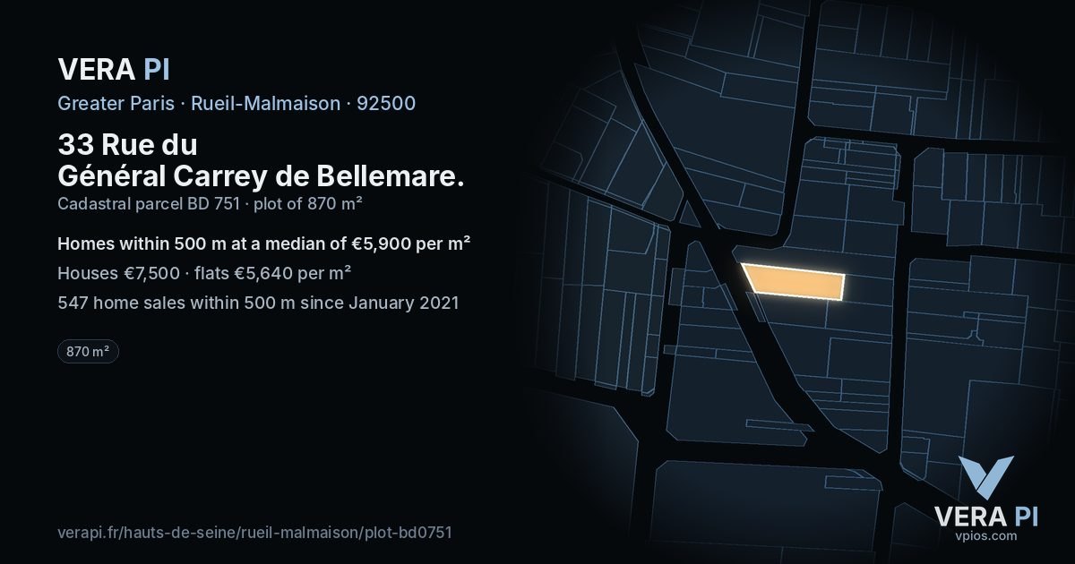 33 Rue du Général Carrey de Bellemare, Rueil-Malmaison at night – the plot lit, the parcels around coloured by the prices near them