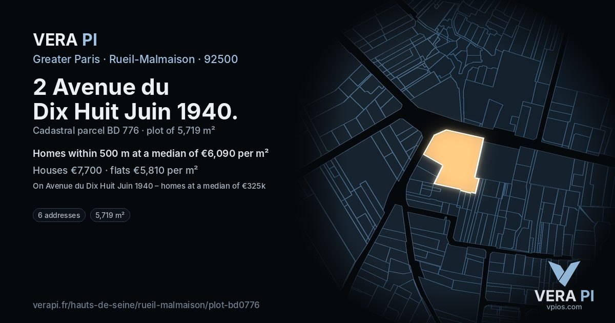 2 Avenue du Dix Huit Juin 1940, Rueil-Malmaison at night – the plot lit, the parcels around coloured by the prices near them