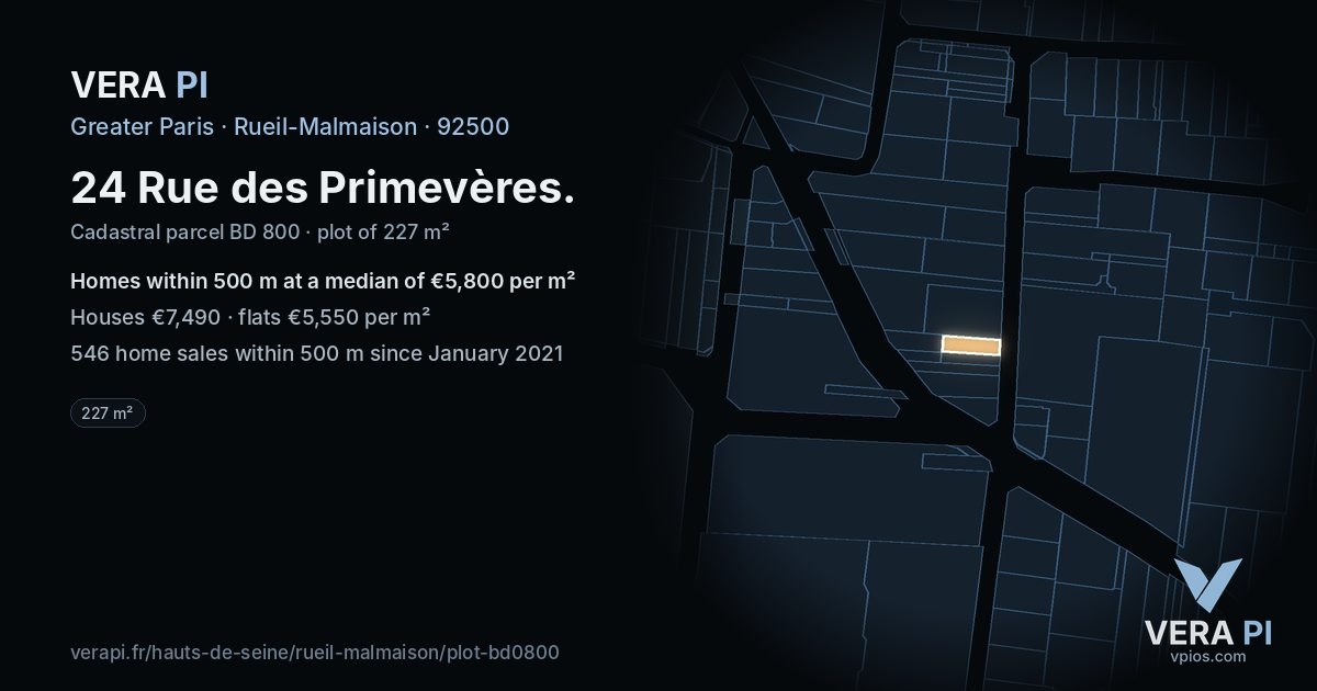 24 Rue des Primevères, Rueil-Malmaison at night – the plot lit, the parcels around coloured by the prices near them