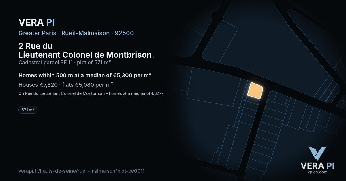2 Rue du Lieutenant Colonel de Montbrison, Rueil-Malmaison at night – the plot lit, the parcels around coloured by the prices near them
