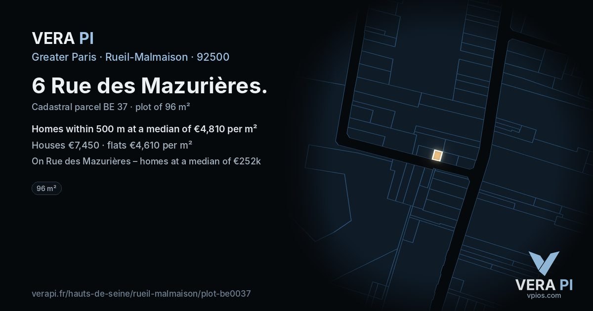 6 Rue des Mazurières, Rueil-Malmaison at night – the plot lit, the parcels around coloured by the prices near them