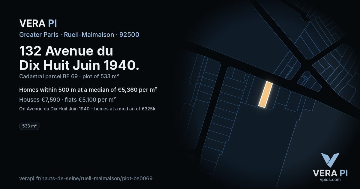132 Avenue du Dix Huit Juin 1940, Rueil-Malmaison at night – the plot lit, the parcels around coloured by the prices near them