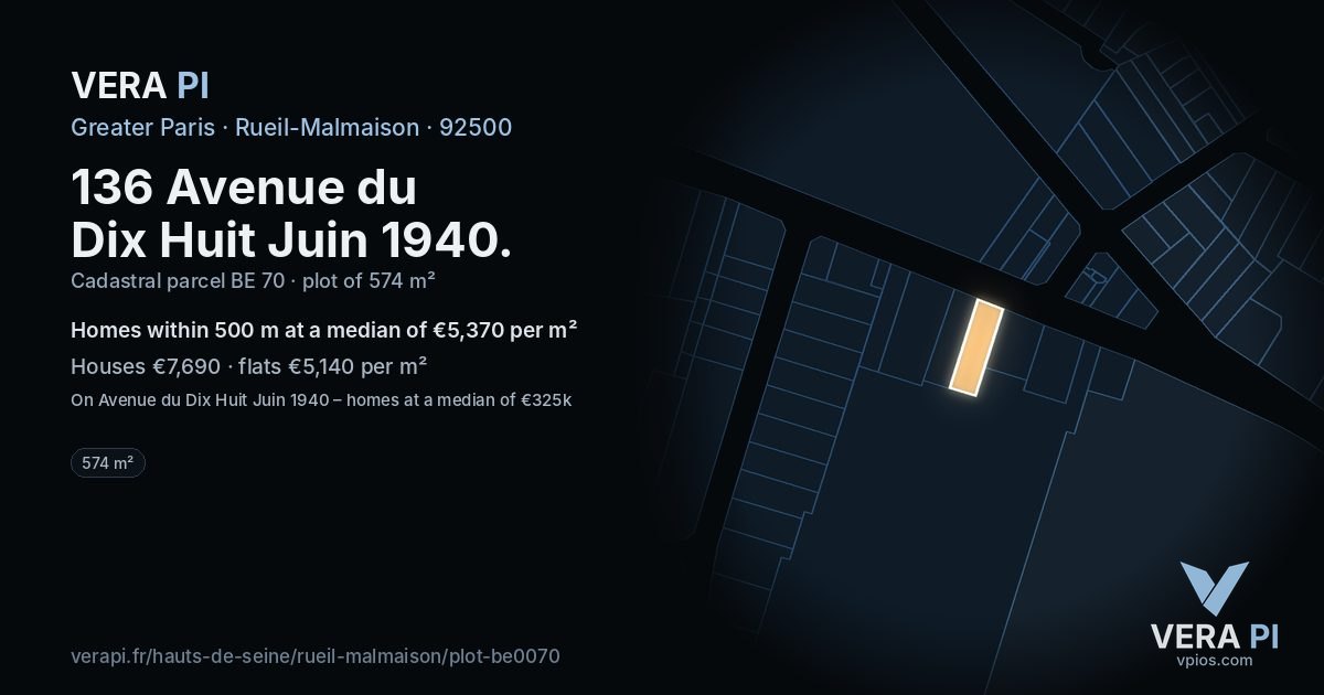 136 Avenue du Dix Huit Juin 1940, Rueil-Malmaison at night – the plot lit, the parcels around coloured by the prices near them