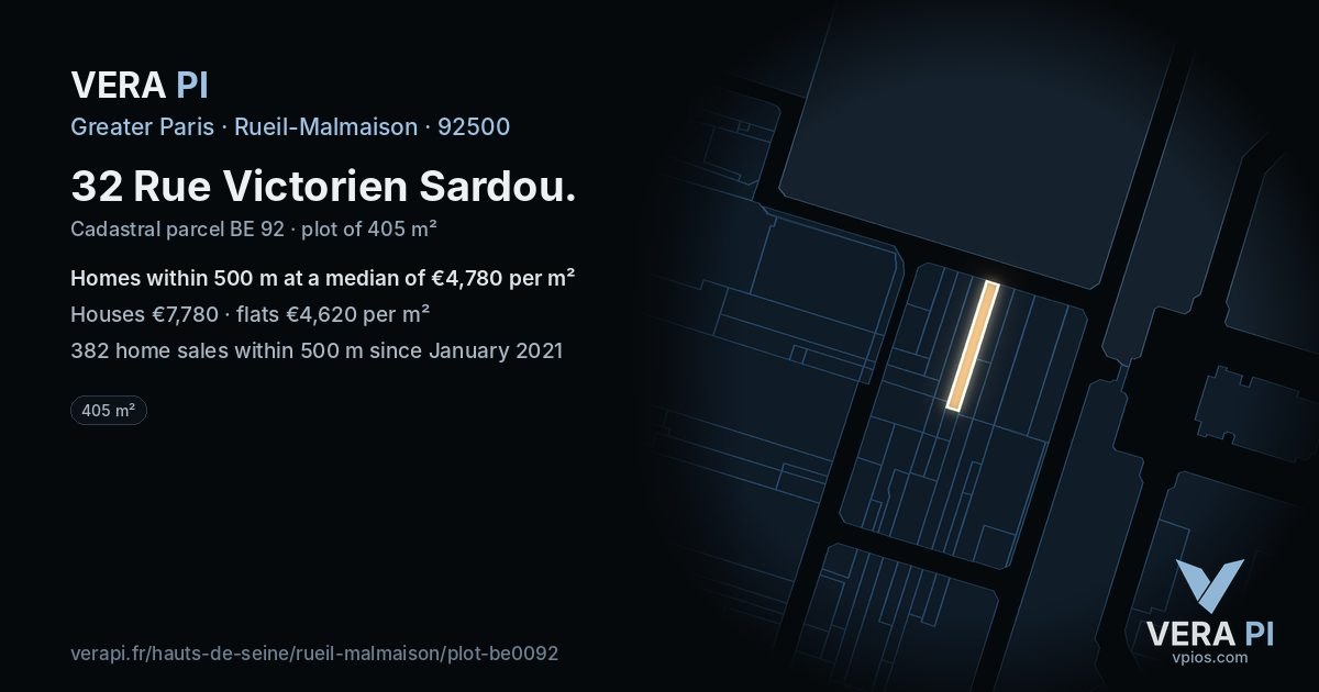32 Rue Victorien Sardou, Rueil-Malmaison at night – the plot lit, the parcels around coloured by the prices near them