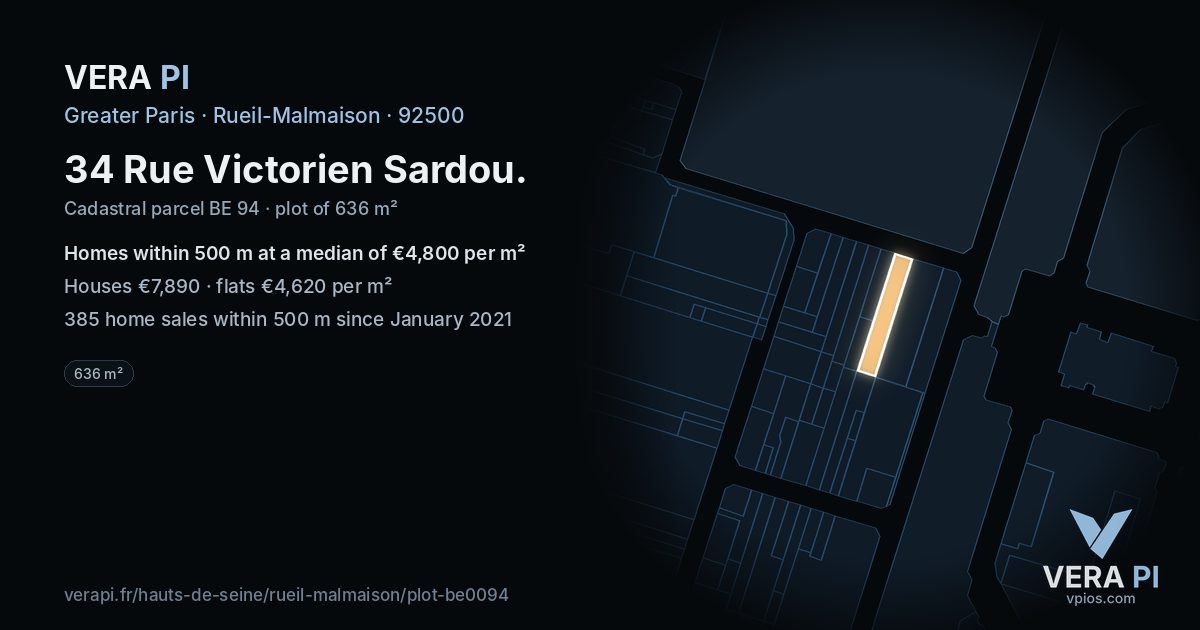34 Rue Victorien Sardou, Rueil-Malmaison at night – the plot lit, the parcels around coloured by the prices near them