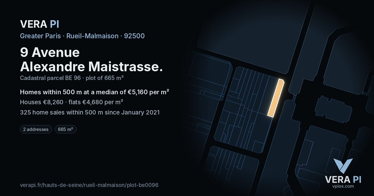 9 Avenue Alexandre Maistrasse, Rueil-Malmaison at night – the plot lit, the parcels around coloured by the prices near them
