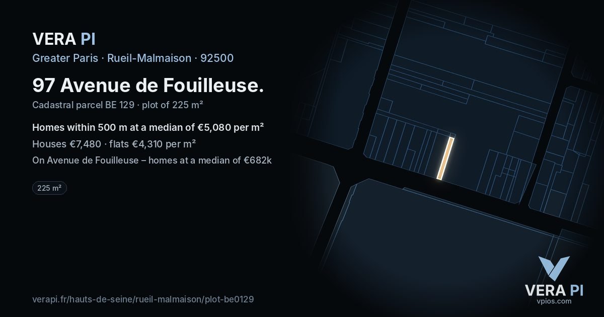 97 Avenue de Fouilleuse, Rueil-Malmaison at night – the plot lit, the parcels around coloured by the prices near them
