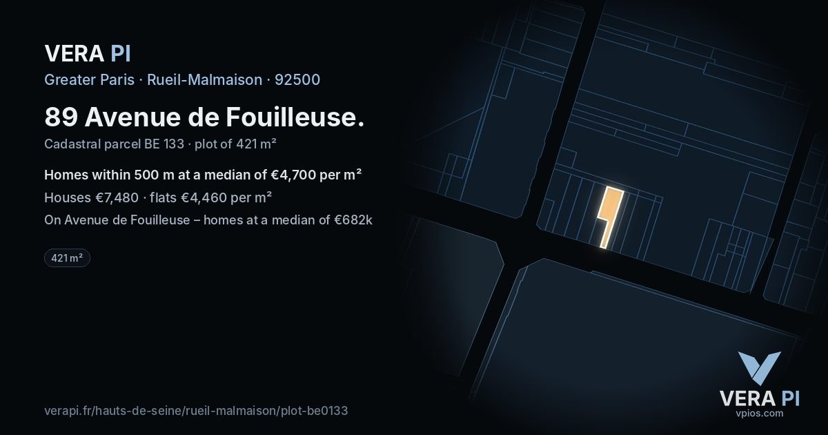 89 Avenue de Fouilleuse, Rueil-Malmaison at night – the plot lit, the parcels around coloured by the prices near them