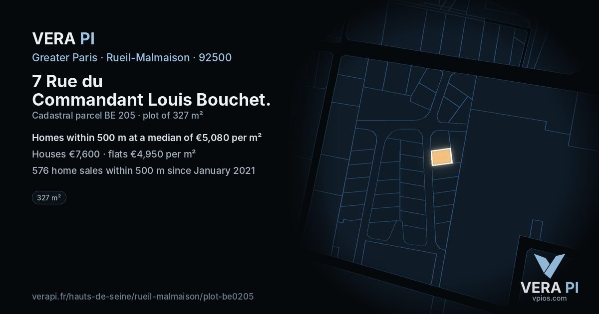 7 Rue du Commandant Louis Bouchet, Rueil-Malmaison at night – the plot lit, the parcels around coloured by the prices near them