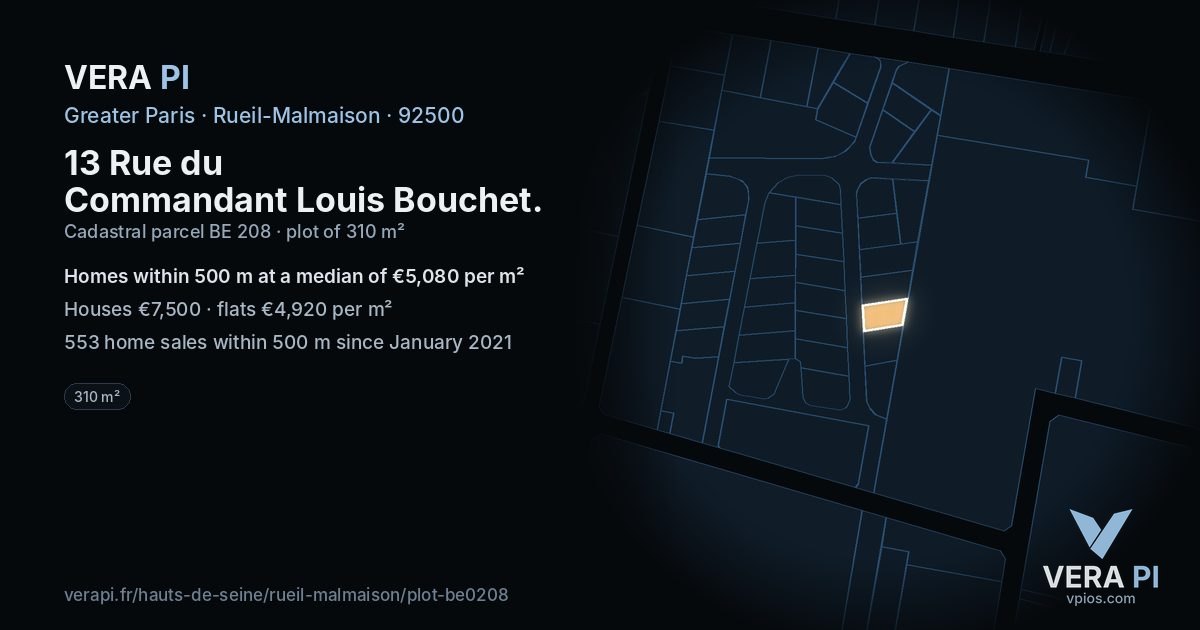 13 Rue du Commandant Louis Bouchet, Rueil-Malmaison at night – the plot lit, the parcels around coloured by the prices near them