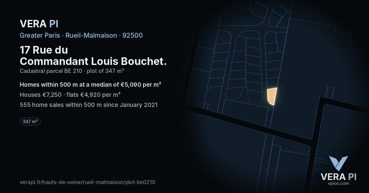 17 Rue du Commandant Louis Bouchet, Rueil-Malmaison at night – the plot lit, the parcels around coloured by the prices near them