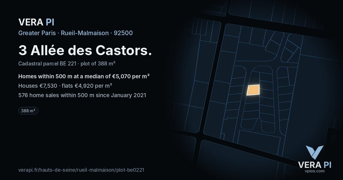 3 Allée des Castors, Rueil-Malmaison at night – the plot lit, the parcels around coloured by the prices near them