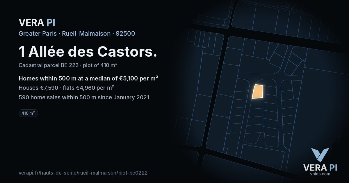 1 Allée des Castors, Rueil-Malmaison at night – the plot lit, the parcels around coloured by the prices near them