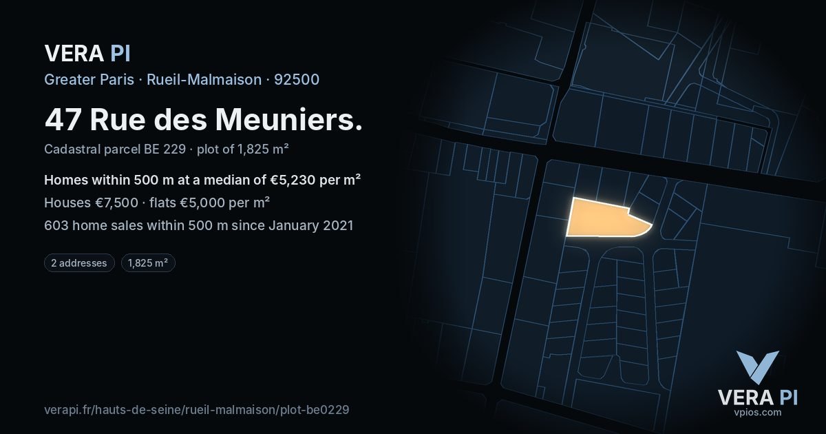 47 Rue des Meuniers, Rueil-Malmaison at night – the plot lit, the parcels around coloured by the prices near them