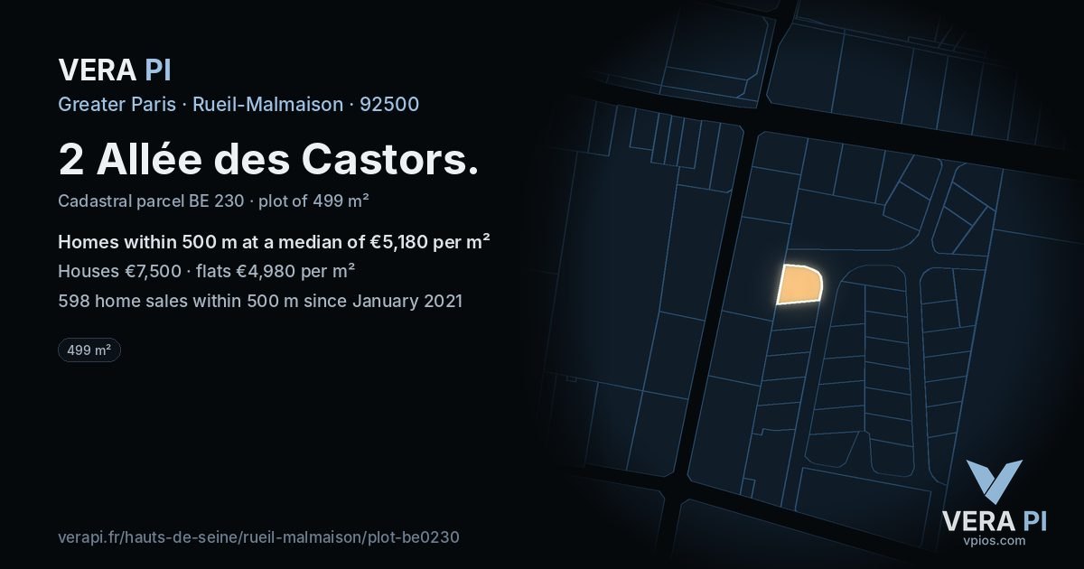 2 Allée des Castors, Rueil-Malmaison at night – the plot lit, the parcels around coloured by the prices near them