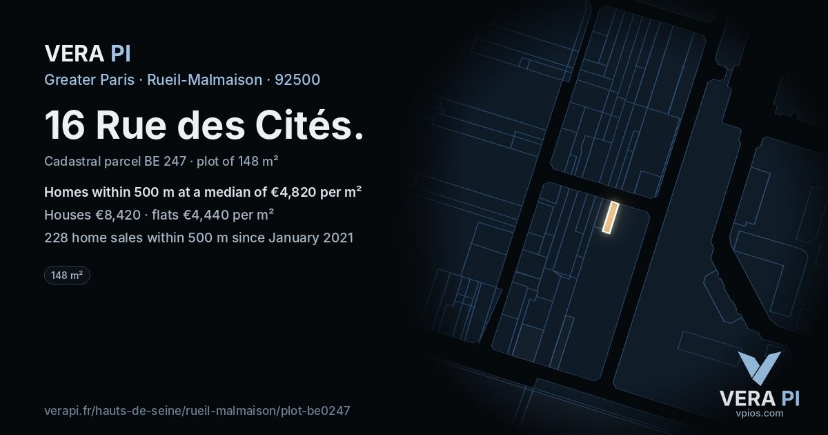 16 Rue des Cités, Rueil-Malmaison at night – the plot lit, the parcels around coloured by the prices near them