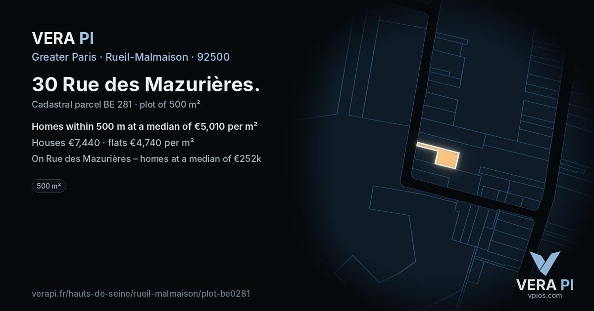 30 Rue des Mazurières, Rueil-Malmaison at night – the plot lit, the parcels around coloured by the prices near them