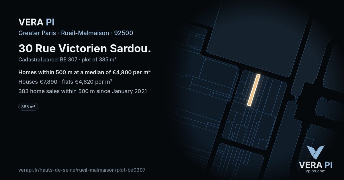 30 Rue Victorien Sardou, Rueil-Malmaison at night – the plot lit, the parcels around coloured by the prices near them