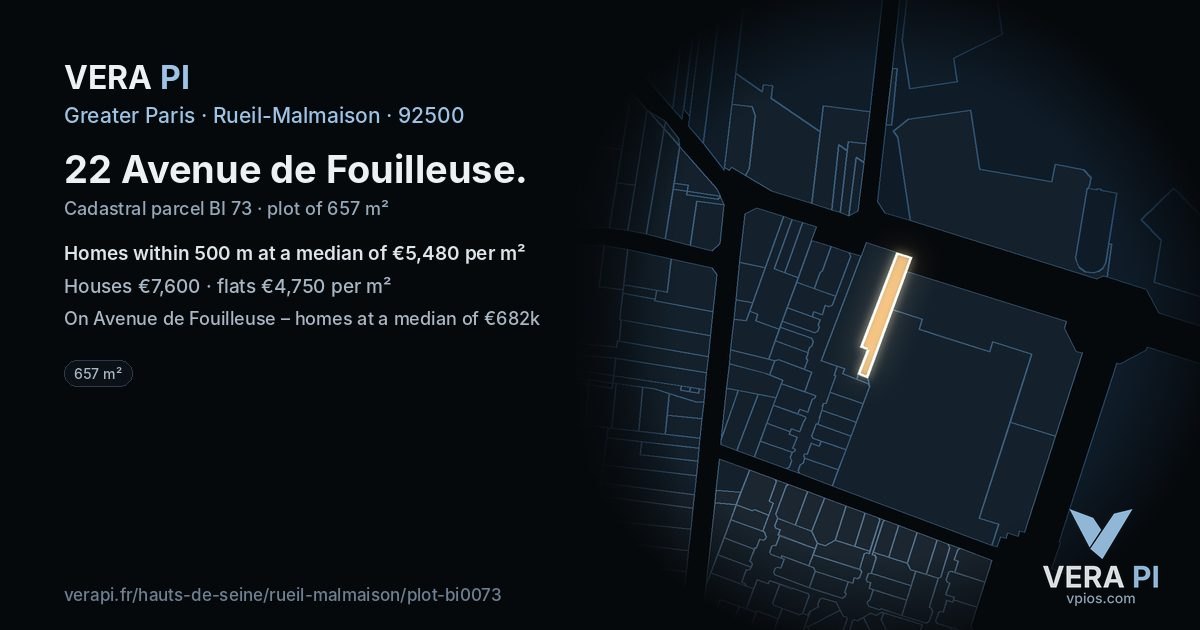 22 Avenue de Fouilleuse, Rueil-Malmaison at night – the plot lit, the parcels around coloured by the prices near them