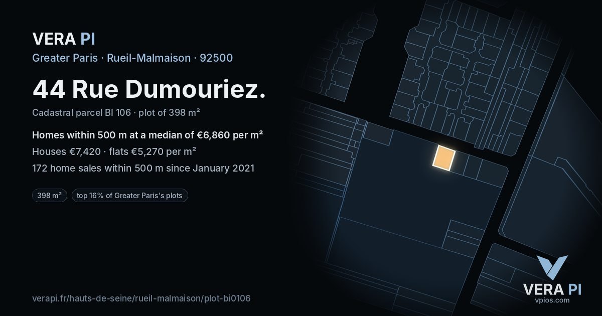 44 Rue Dumouriez, Rueil-Malmaison at night – the plot lit, the parcels around coloured by the prices near them