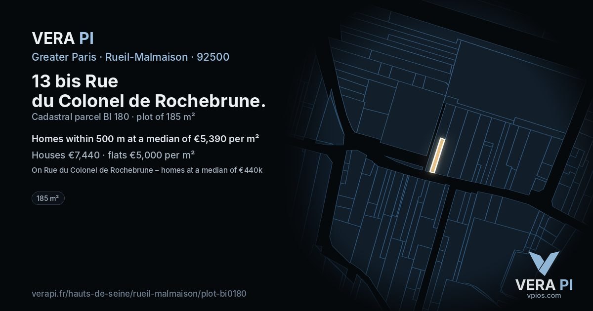 13 bis Rue du Colonel de Rochebrune, Rueil-Malmaison at night – the plot lit, the parcels around coloured by the prices near them