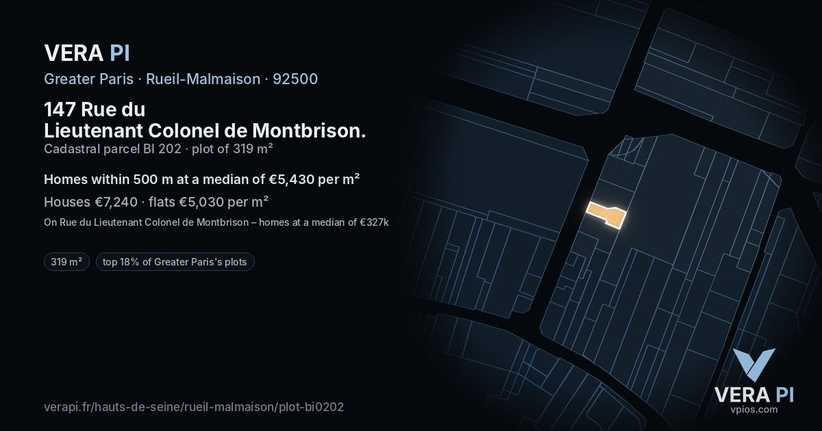 147 Rue du Lieutenant Colonel de Montbrison, Rueil-Malmaison at night – the plot lit, the parcels around coloured by the prices near them