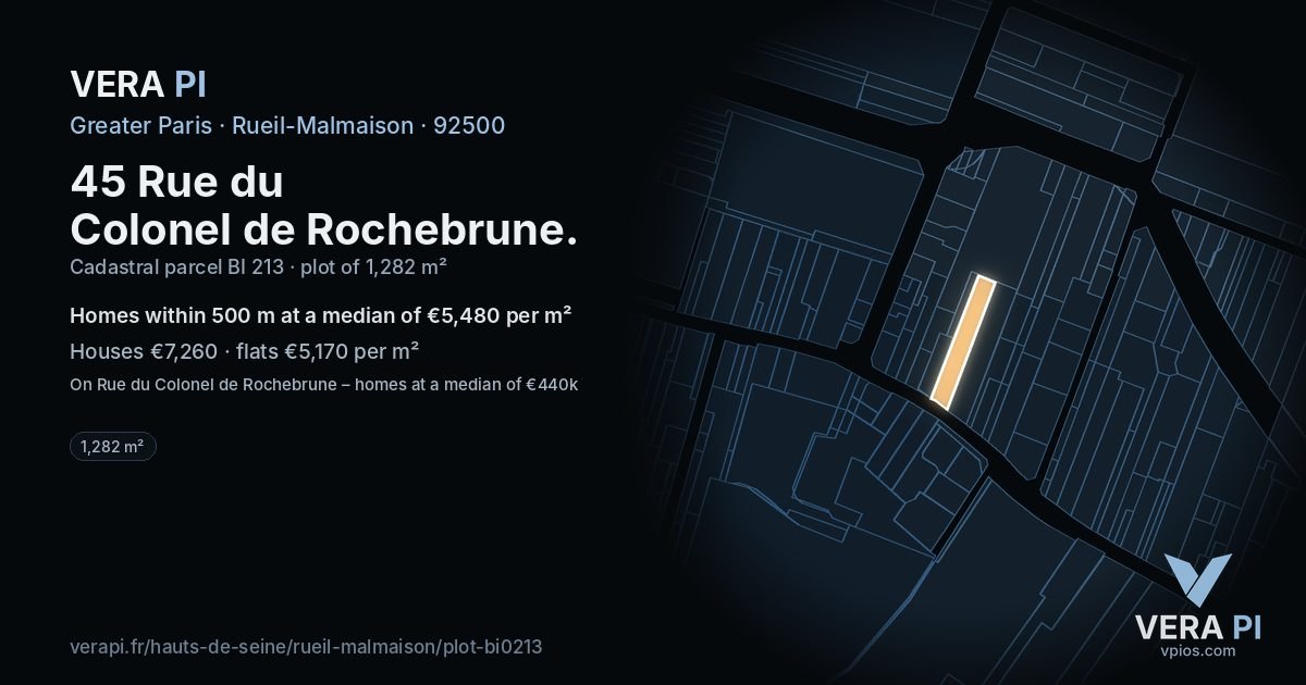 45 Rue du Colonel de Rochebrune, Rueil-Malmaison at night – the plot lit, the parcels around coloured by the prices near them