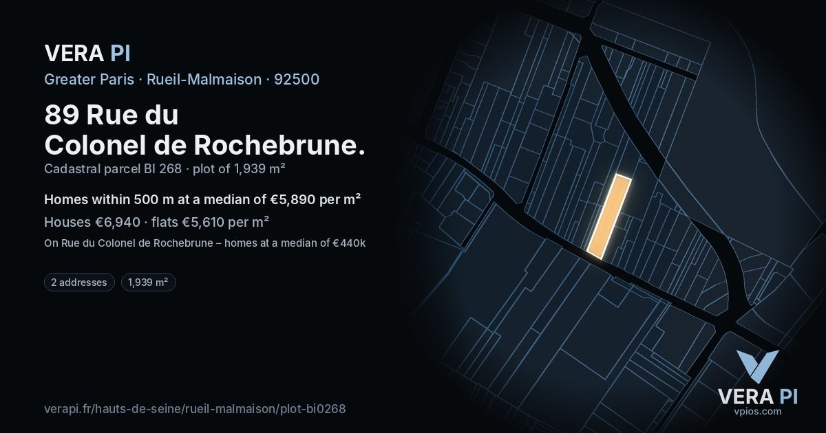 89 Rue du Colonel de Rochebrune, Rueil-Malmaison at night – the plot lit, the parcels around coloured by the prices near them