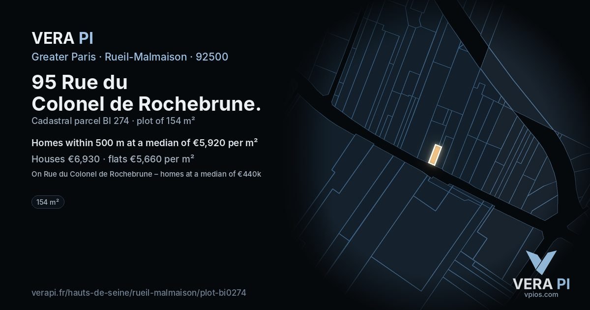 95 Rue du Colonel de Rochebrune, Rueil-Malmaison at night – the plot lit, the parcels around coloured by the prices near them