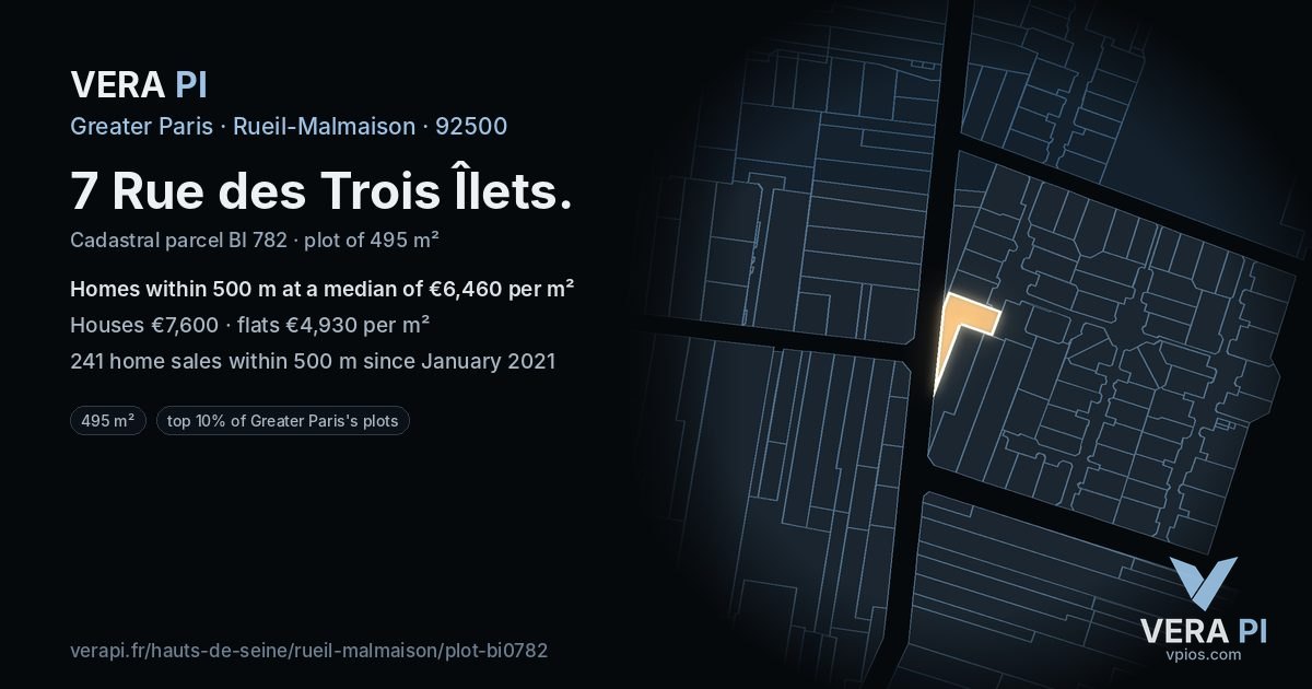7 Rue des Trois Îlets, Rueil-Malmaison at night – the plot lit, the parcels around coloured by the prices near them