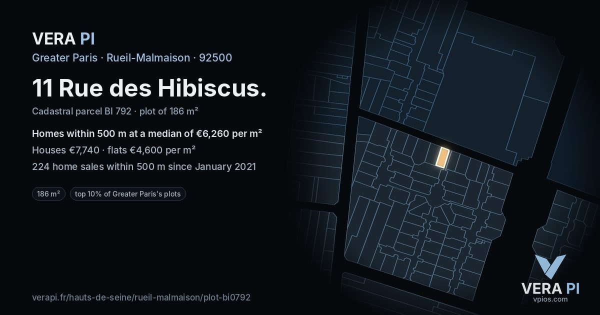 11 Rue des Hibiscus, Rueil-Malmaison at night – the plot lit, the parcels around coloured by the prices near them
