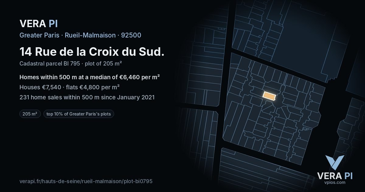 14 Rue de la Croix du Sud, Rueil-Malmaison at night – the plot lit, the parcels around coloured by the prices near them