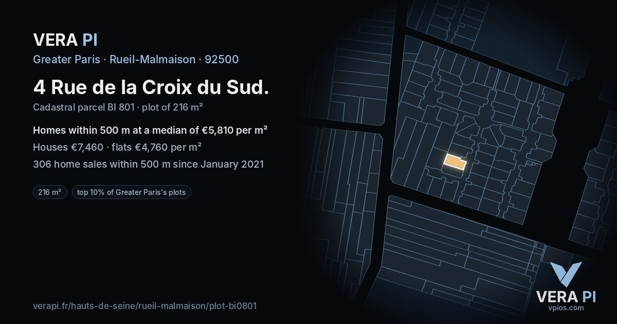4 Rue de la Croix du Sud, Rueil-Malmaison at night – the plot lit, the parcels around coloured by the prices near them