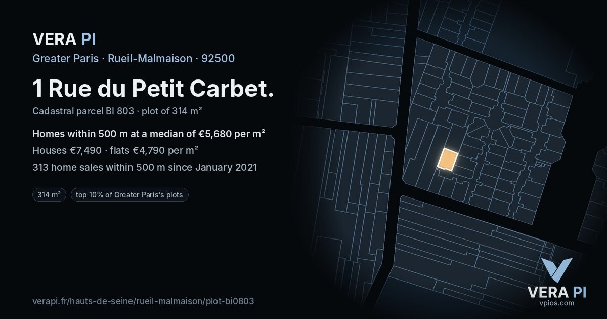 1 Rue du Petit Carbet, Rueil-Malmaison at night – the plot lit, the parcels around coloured by the prices near them