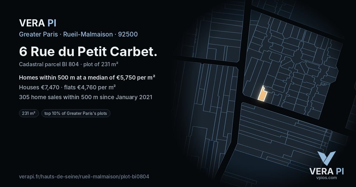 6 Rue du Petit Carbet, Rueil-Malmaison at night – the plot lit, the parcels around coloured by the prices near them