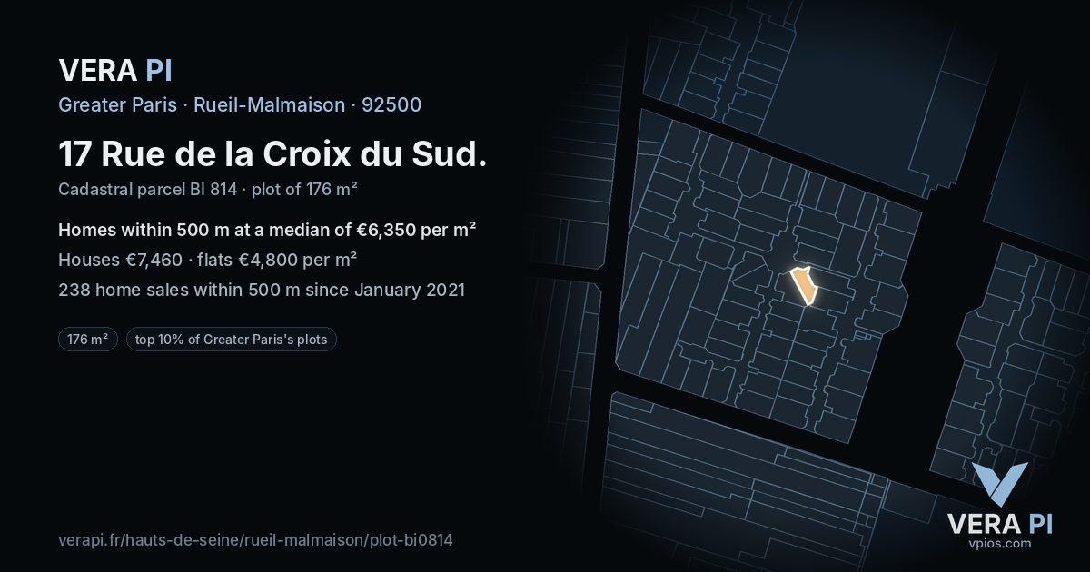 17 Rue de la Croix du Sud, Rueil-Malmaison at night – the plot lit, the parcels around coloured by the prices near them
