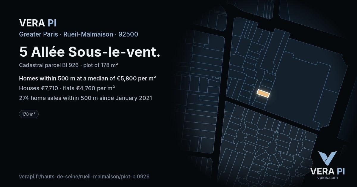 5 Allée Sous-le-vent, Rueil-Malmaison at night – the plot lit, the parcels around coloured by the prices near them