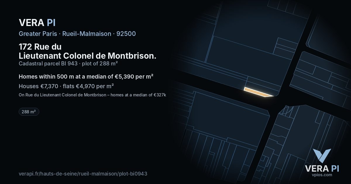 172 Rue du Lieutenant Colonel de Montbrison, Rueil-Malmaison at night – the plot lit, the parcels around coloured by the prices near them