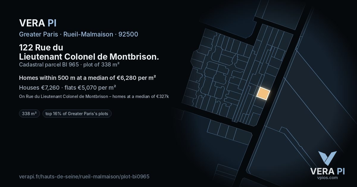 122 Rue du Lieutenant Colonel de Montbrison, Rueil-Malmaison at night – the plot lit, the parcels around coloured by the prices near them