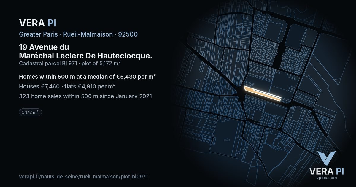 19 Avenue du Maréchal Leclerc De Hauteclocque, Rueil-Malmaison at night – the plot lit, the parcels around coloured by the prices near them