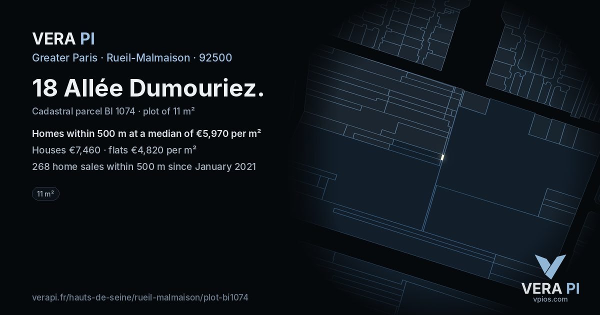 18 Allée Dumouriez, Rueil-Malmaison at night – the plot lit, the parcels around coloured by the prices near them