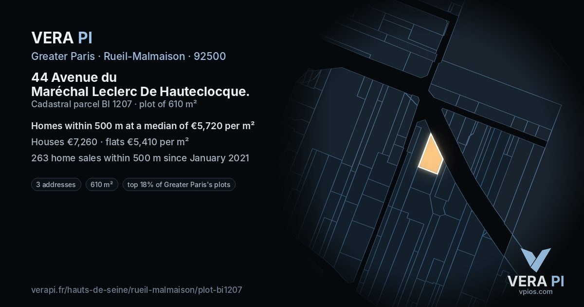 44 Avenue du Maréchal Leclerc De Hauteclocque, Rueil-Malmaison at night – the plot lit, the parcels around coloured by the prices near them