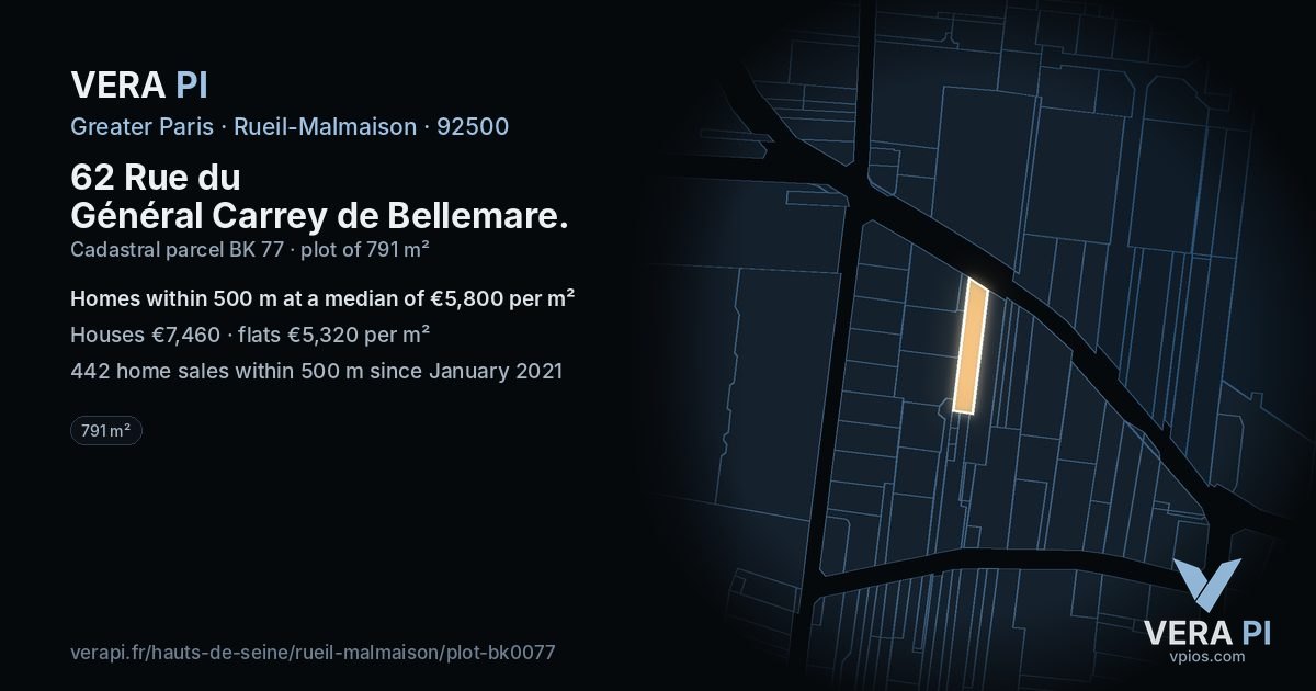 62 Rue du Général Carrey de Bellemare, Rueil-Malmaison at night – the plot lit, the parcels around coloured by the prices near them