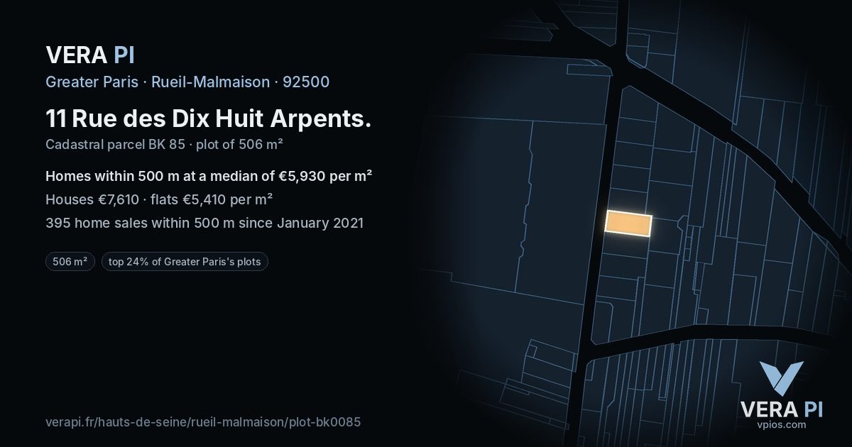 11 Rue des Dix Huit Arpents, Rueil-Malmaison at night – the plot lit, the parcels around coloured by the prices near them
