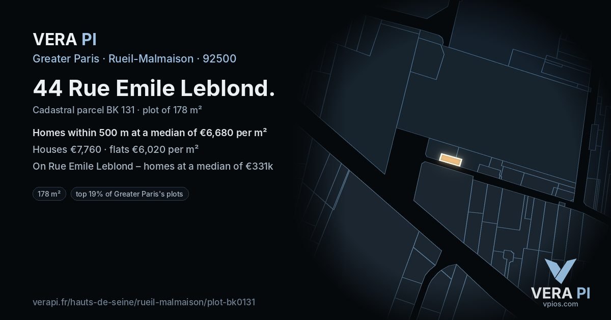 44 Rue Emile Leblond, Rueil-Malmaison at night – the plot lit, the parcels around coloured by the prices near them