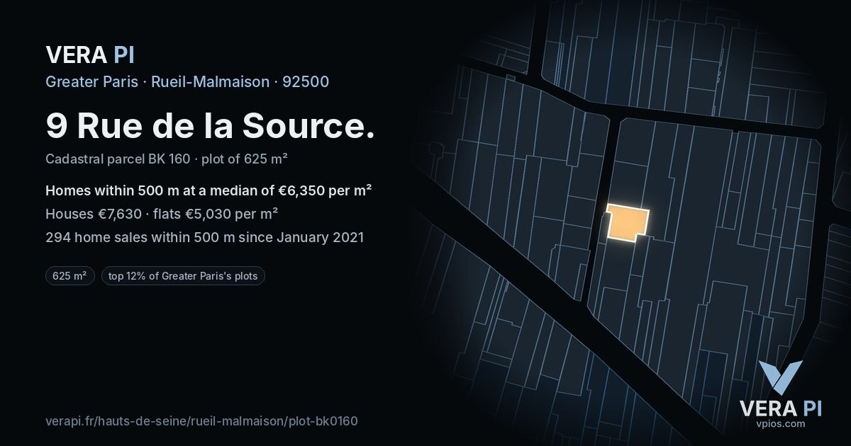 9 Rue de la Source, Rueil-Malmaison at night – the plot lit, the parcels around coloured by the prices near them