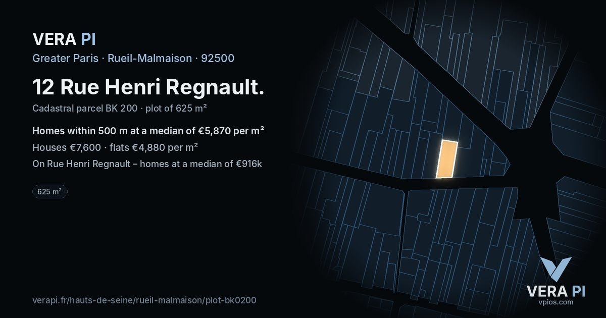 12 Rue Henri Regnault, Rueil-Malmaison at night – the plot lit, the parcels around coloured by the prices near them