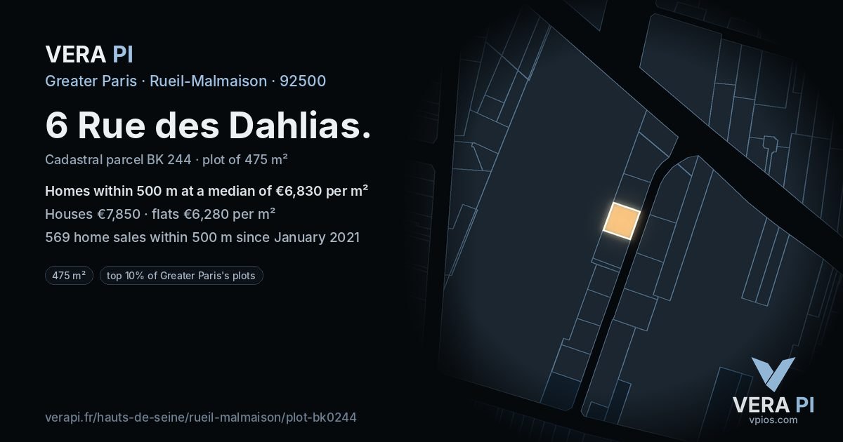 6 Rue des Dahlias, Rueil-Malmaison at night – the plot lit, the parcels around coloured by the prices near them