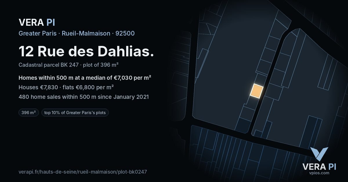 12 Rue des Dahlias, Rueil-Malmaison at night – the plot lit, the parcels around coloured by the prices near them